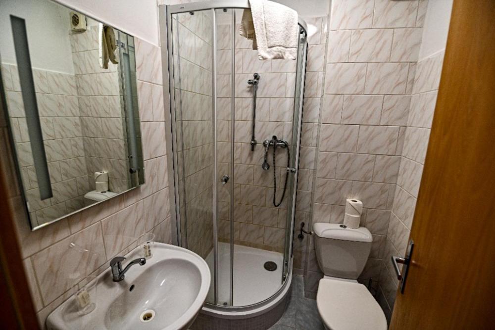 Aparthotel Faust Decin Esterno foto