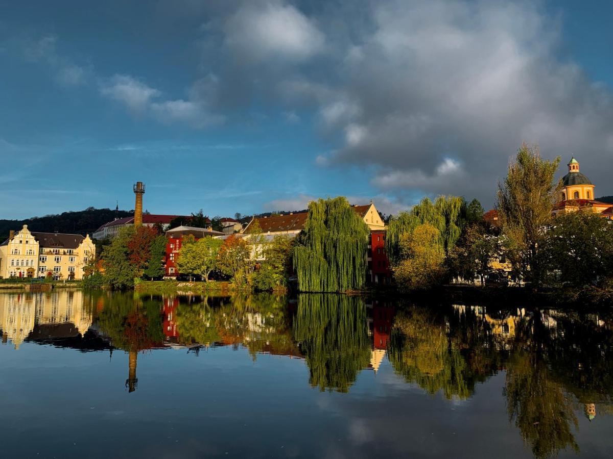 Aparthotel Faust Decin Esterno foto
