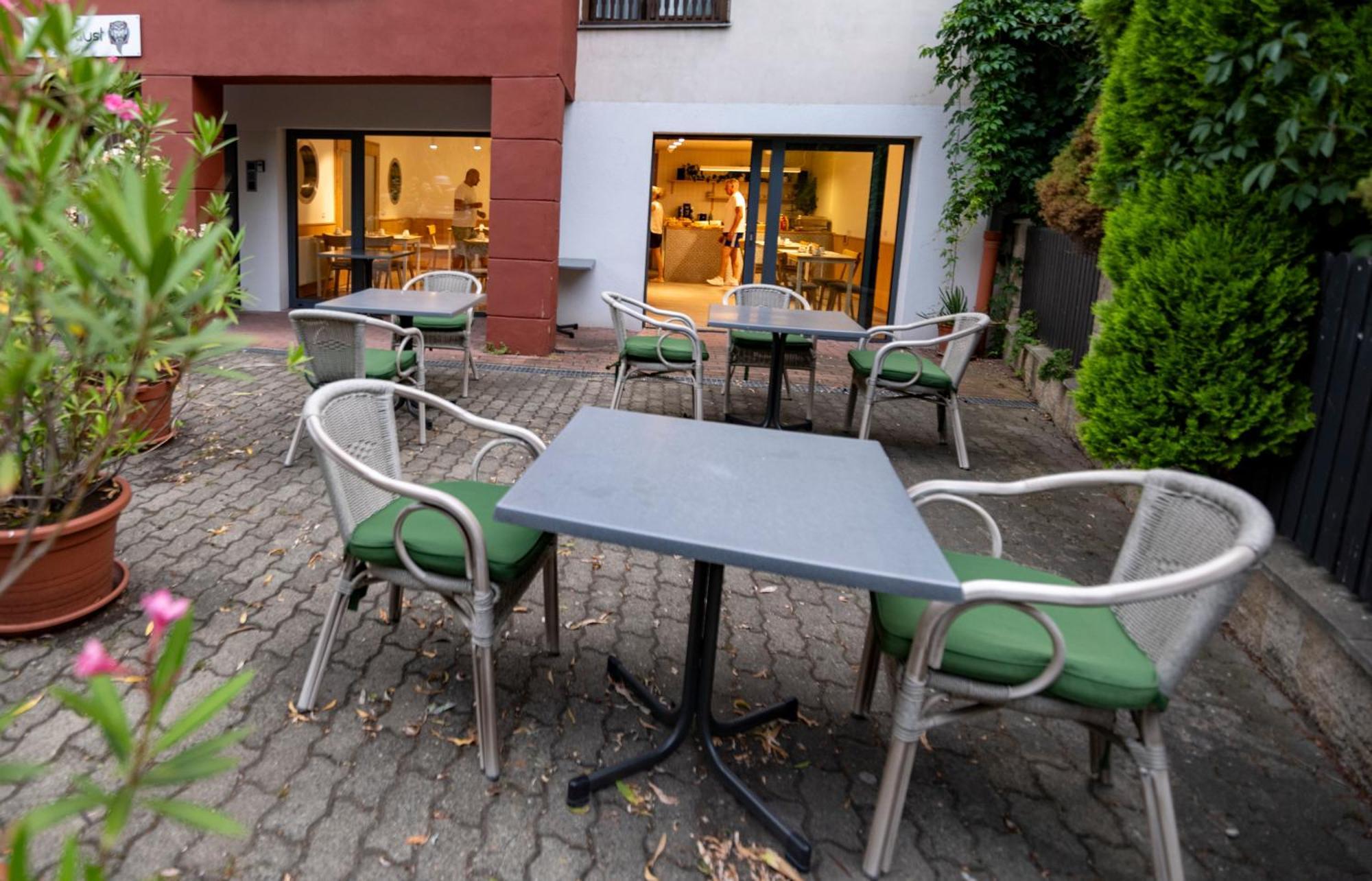 Aparthotel Faust Decin Esterno foto